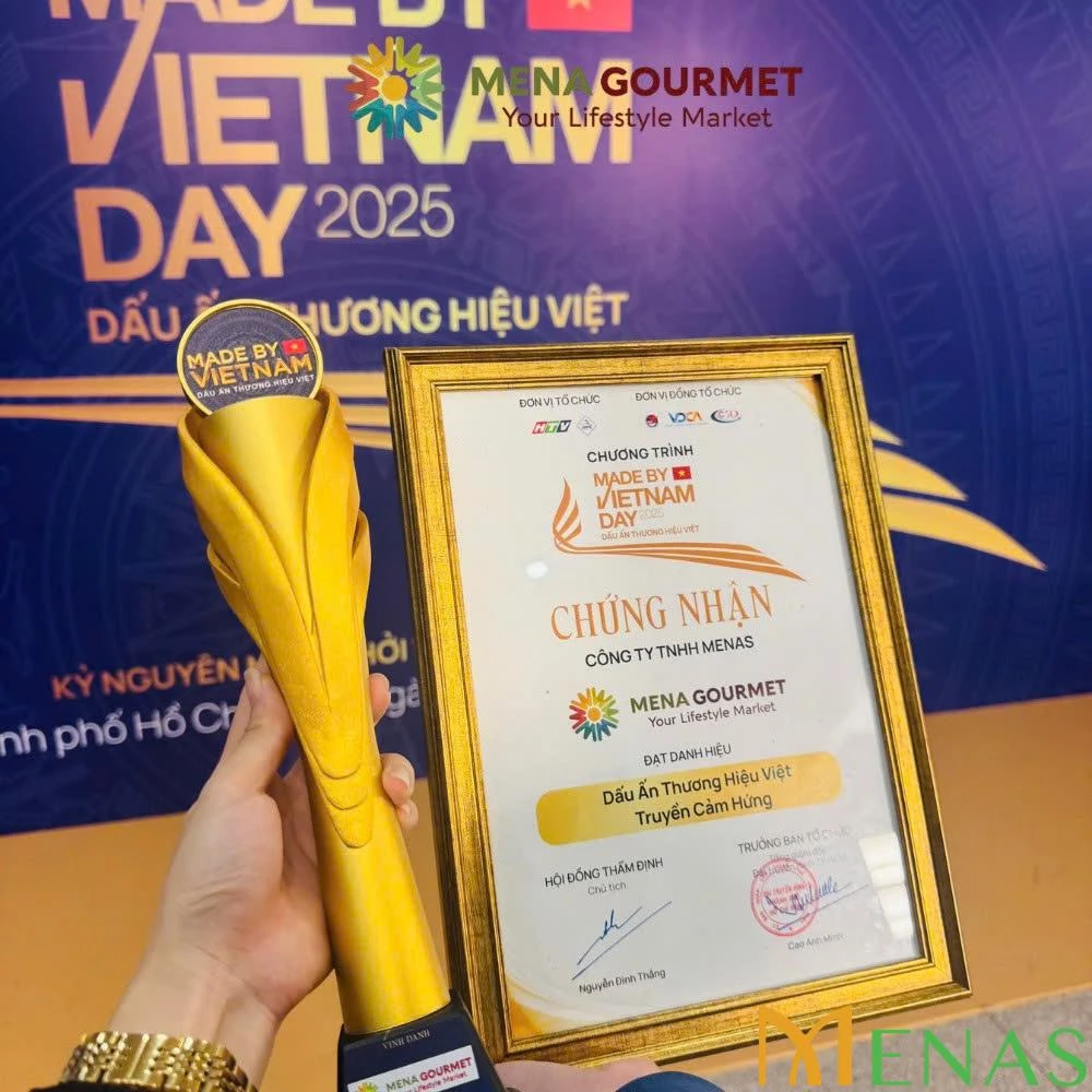 Mena Gourmet honored with “Inspiring Vietnamese Brand” Award at the First Vietnam Brand Recognition Ceremony
